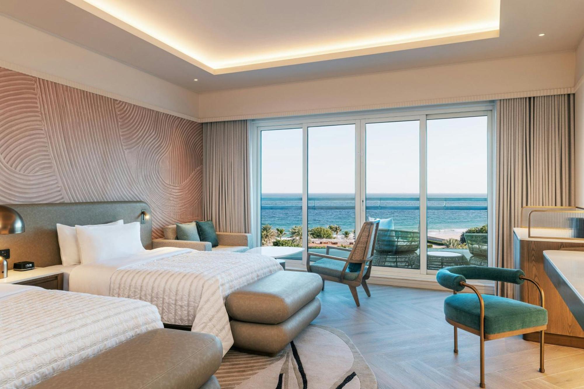 Le Meridien Al Aqah Beach Resort Eksteriør billede Deluxe Ocean View